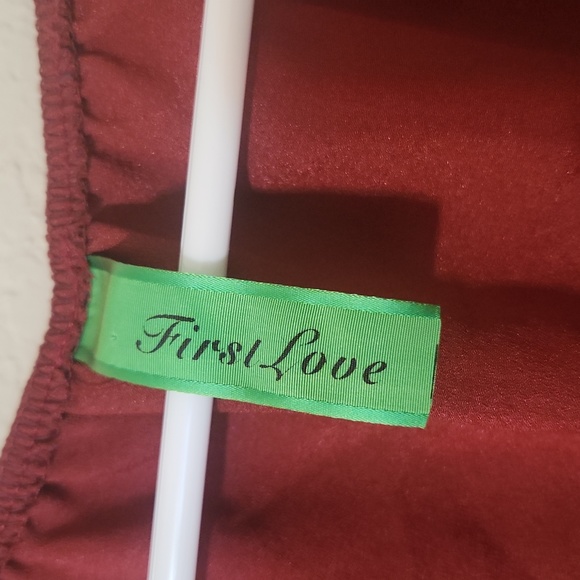 Ruffled fitted top - Picture 3 of 4